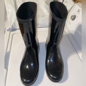 Ugg rain boots
